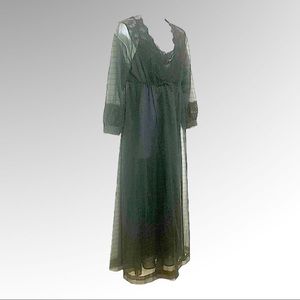 **MUST BUNDLE FOR 5+ ITEMS**L/S FLYAWAY ROBE & CK SHEER SLIPDRESS BLACK SM